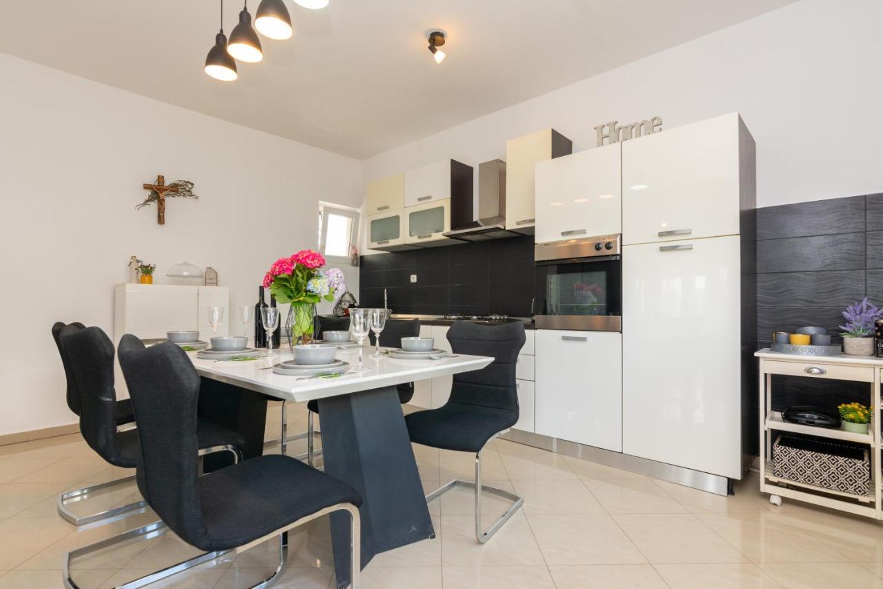 Holiday Home Bibano Bibinje Exterior photo